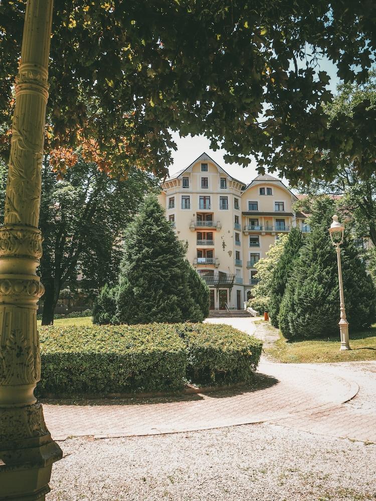 אלברד Terres De France - Appart'Hotel Le Splendid מראה חיצוני תמונה