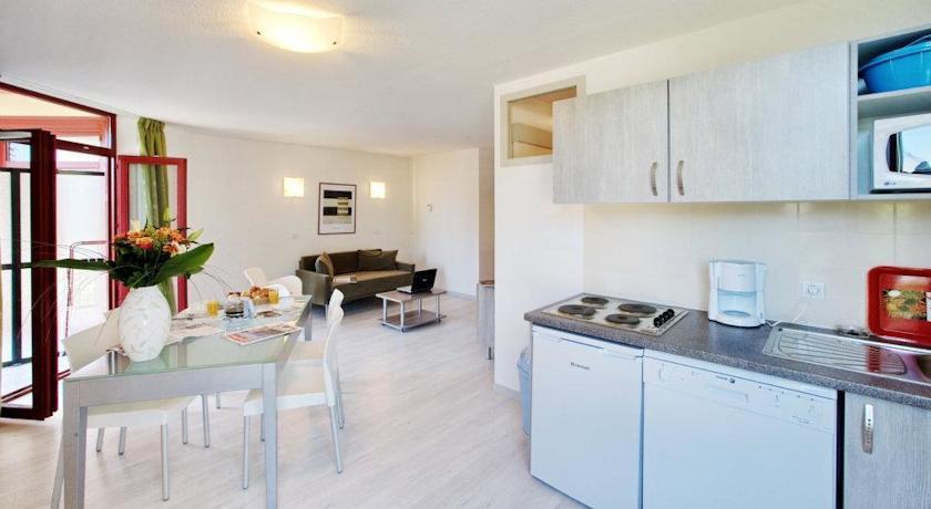 אלברד Terres De France - Appart'Hotel Le Splendid מראה חיצוני תמונה